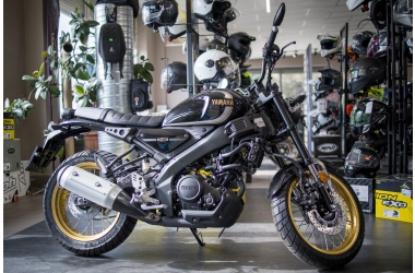 YAMAHA XSR125 Legacy