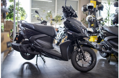 YAMAHA RayZR