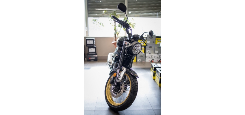 YAMAHA XSR125 Legacy