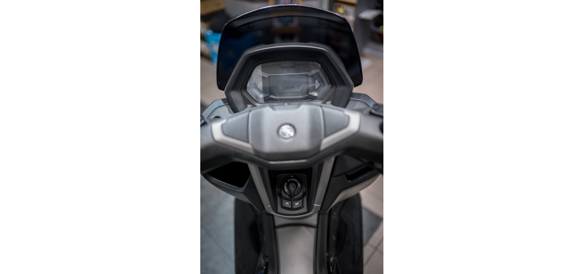 YAMAHA NMAX 125 2025