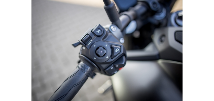 YAMAHA MT-09 YAMT 2025